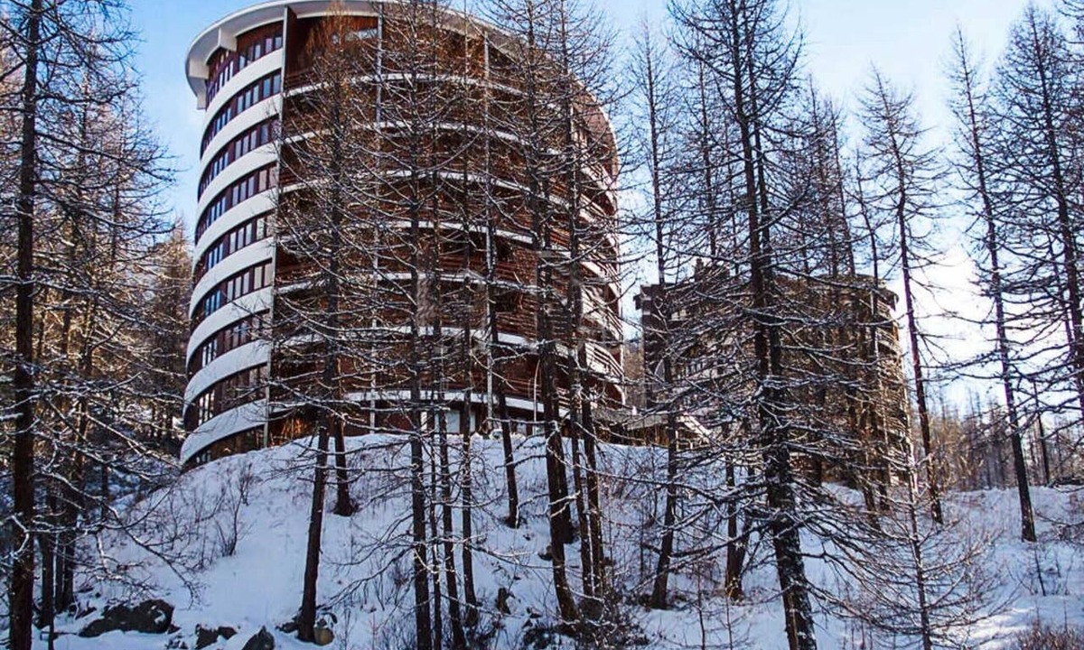 Cervinia Apartment | Apartment in Cervinia With Ski Access