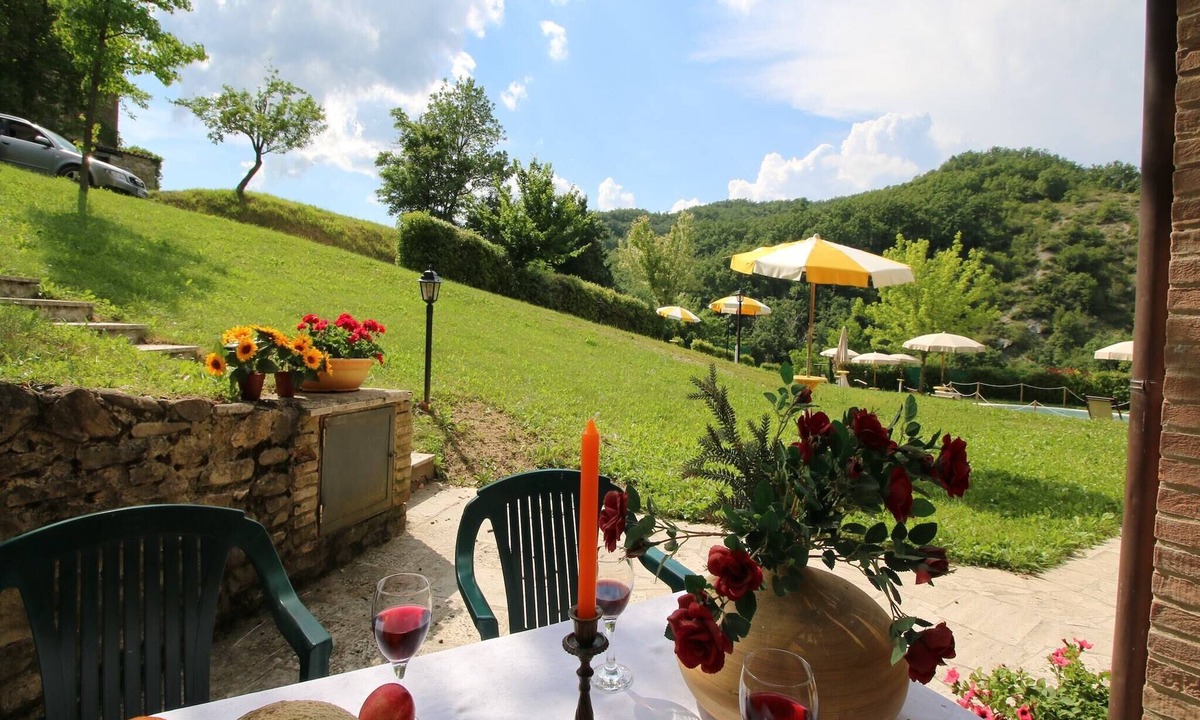 Apecchio Cottage | Apartment in Marche with Pool & Terrace