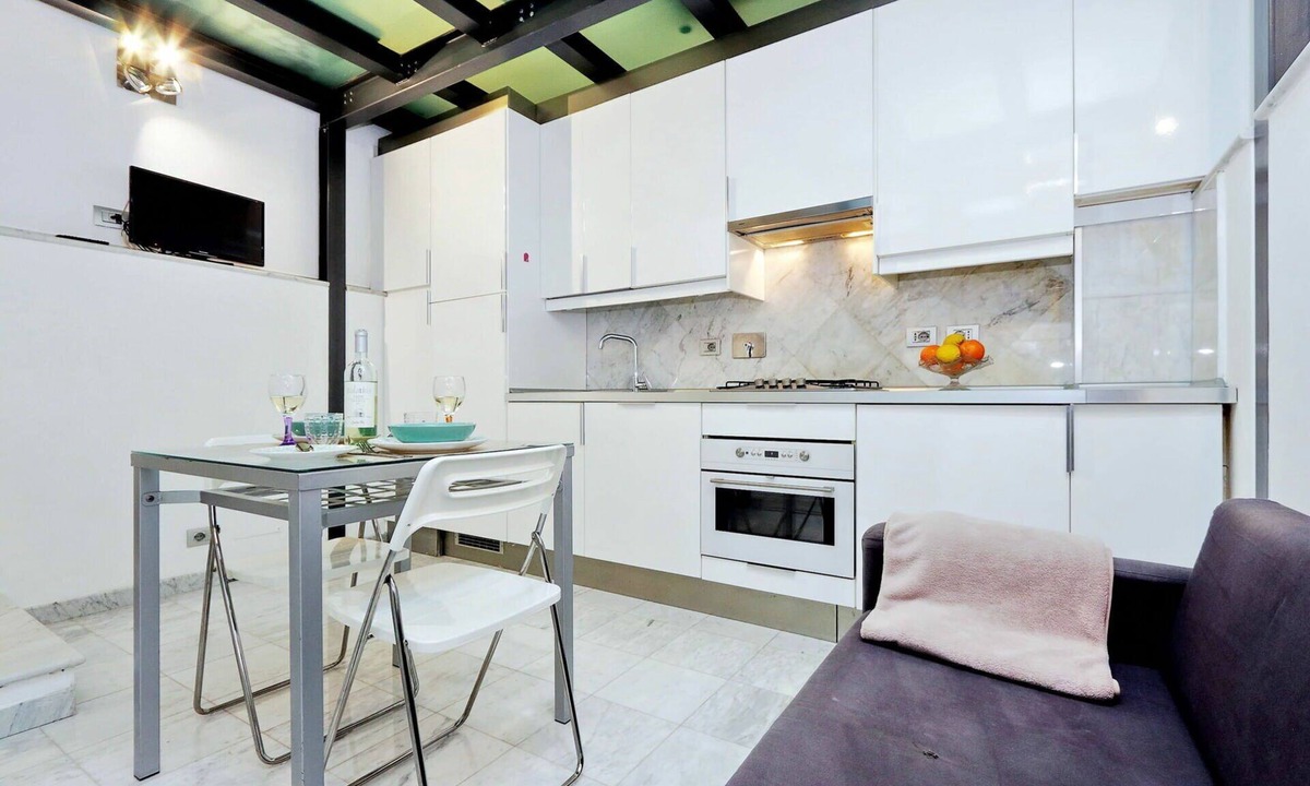 Rione V Ponte Apartment | Apartment in Rome with 0 bedrooms sleeps 2