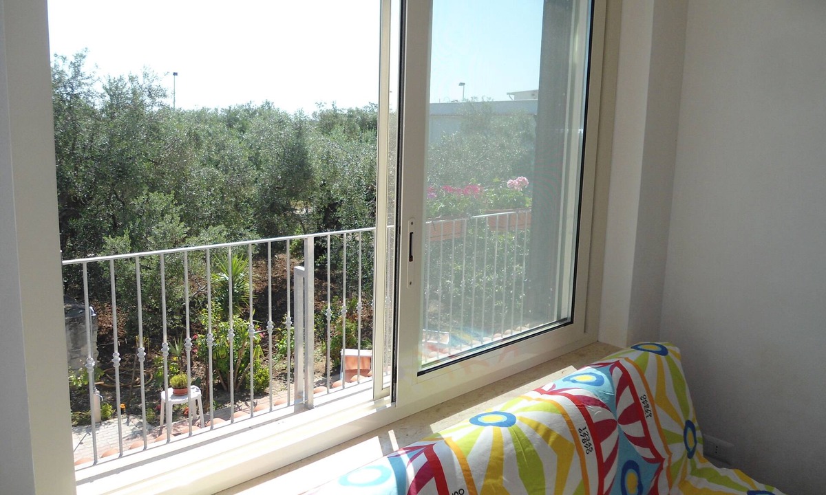 Scialara House | Apartment in Villa with Garden Pizzomunno Beach.
