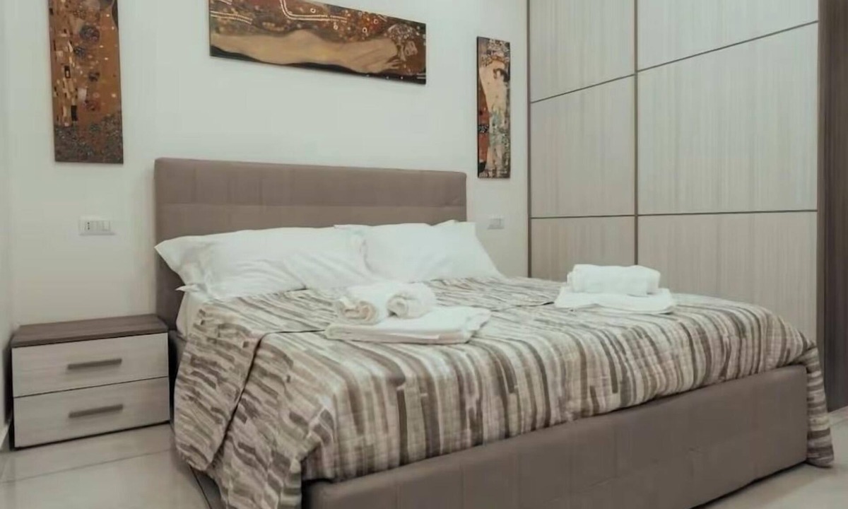 Naples City Centre Apartment | Apartment located near the station and major tourist sites