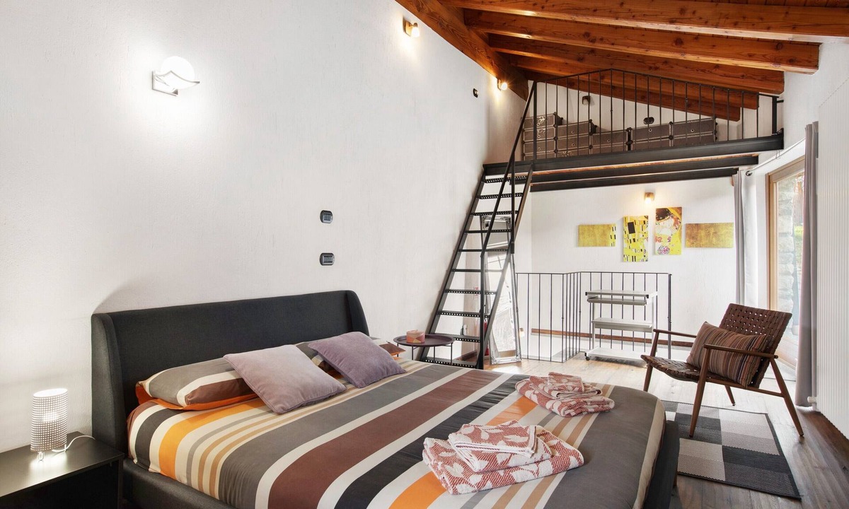 La Cretaz-Roisan Apartment | Apartment 'Mini House' with Mountain View, Private Terrace and Private Garden