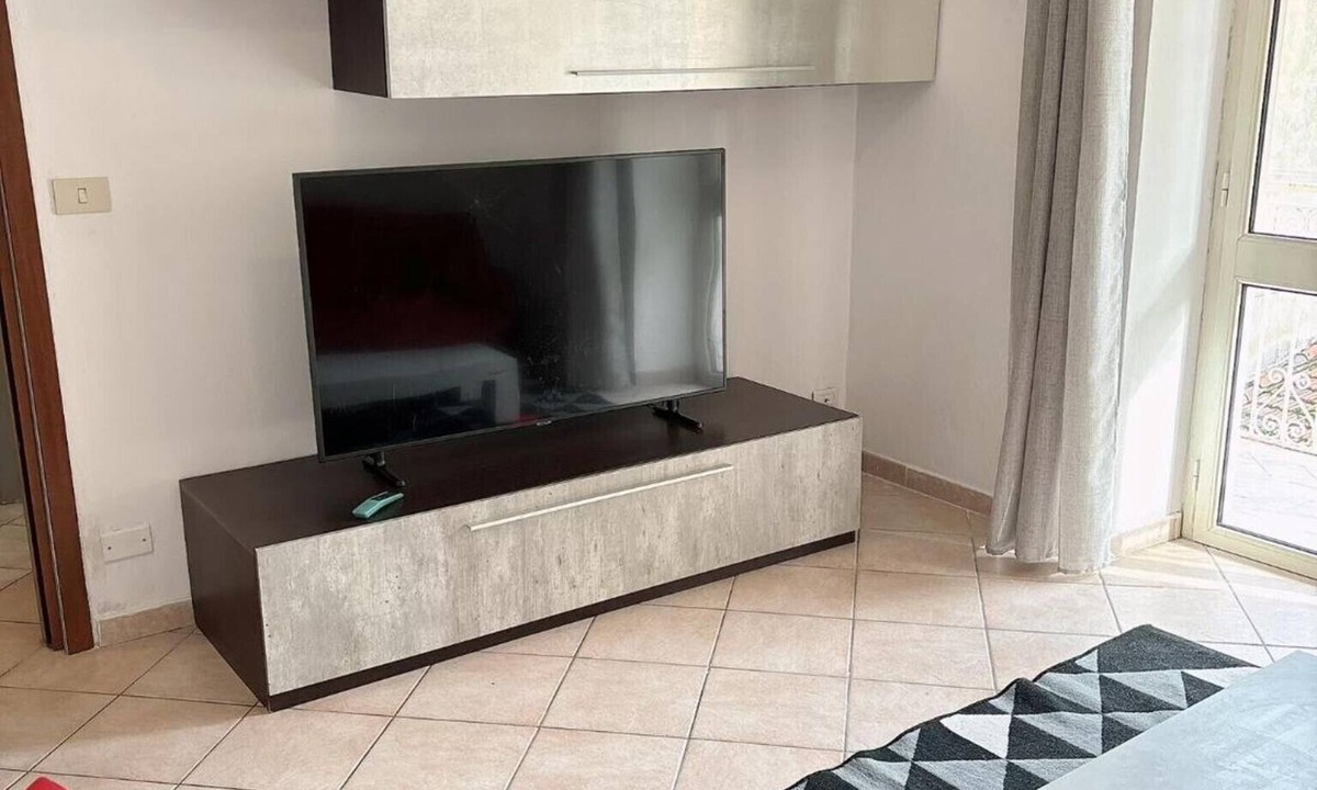 Serravalle Scrivia Apartment | Apartment 'Orchidea House' with Balcony and Wi-Fi