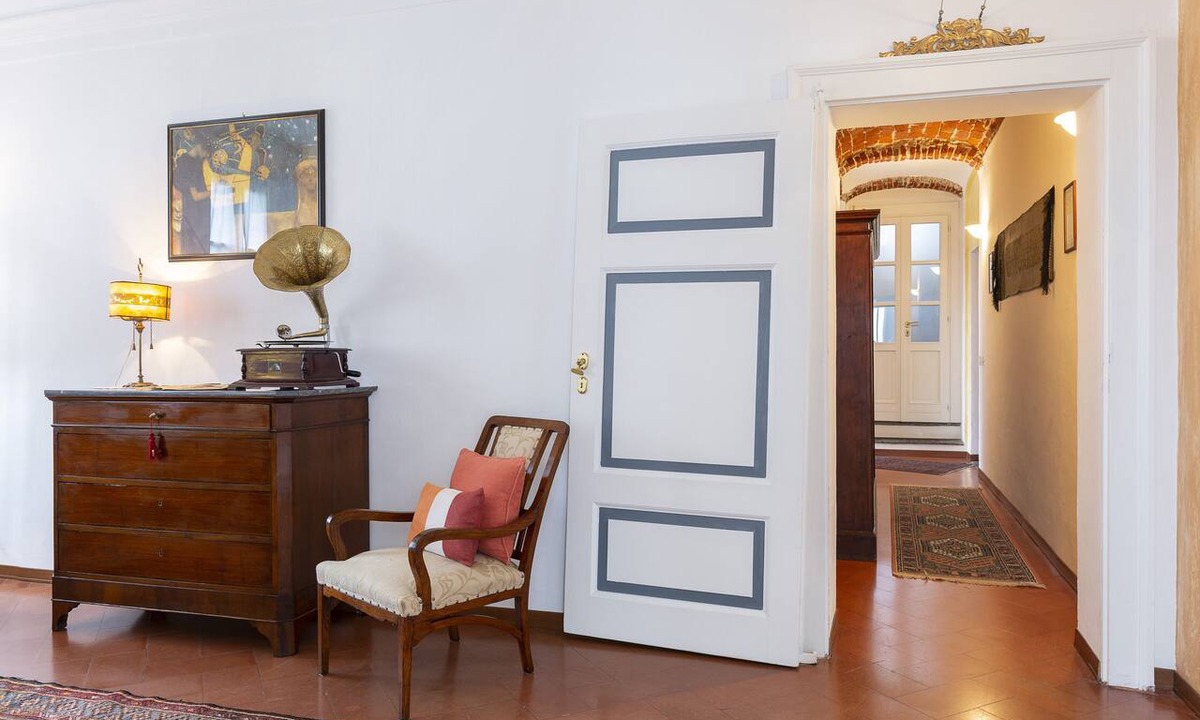 Borgo Ticino Apartment | Apartment-Private Bathroom-Balcony-Vivaldi