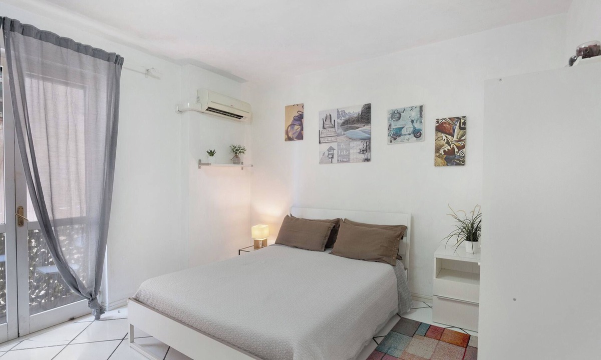 Vietri sul Mare Apartment | Apartment 'Seaside House Vietri' with Sea View, Wi-Fi and Air Conditioning