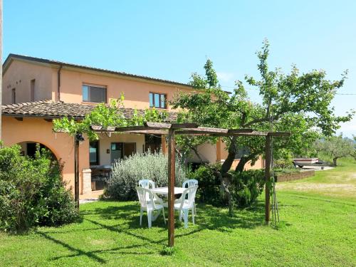 Collecorvino Apartment | Apartment Villa Elster-7 by Interhome