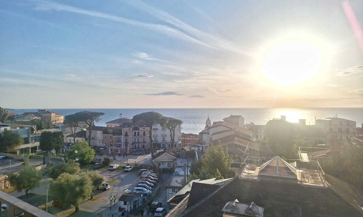 Santa Maria di Castellabate Apartment | Apartment with sea view terrace and elevator - Centro Castellabate