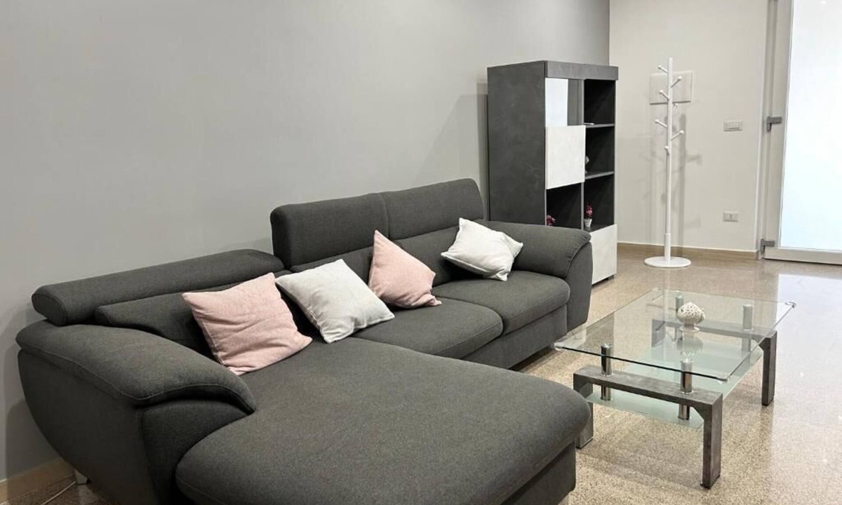 Acquaviva delle Fonti Apartment | Appartamento con 2 camere da letto, ampio salone con grande veranda accogliente