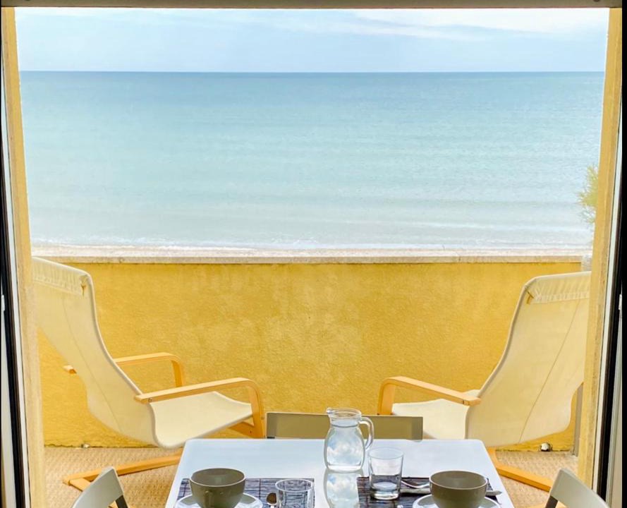 Montemarciano Apartment | appartamento terrazzo fronte mare