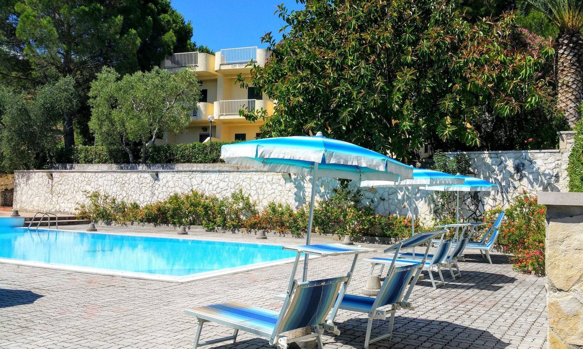 Montincello Apartment | Appartamento con Piscina Vicino al Mare