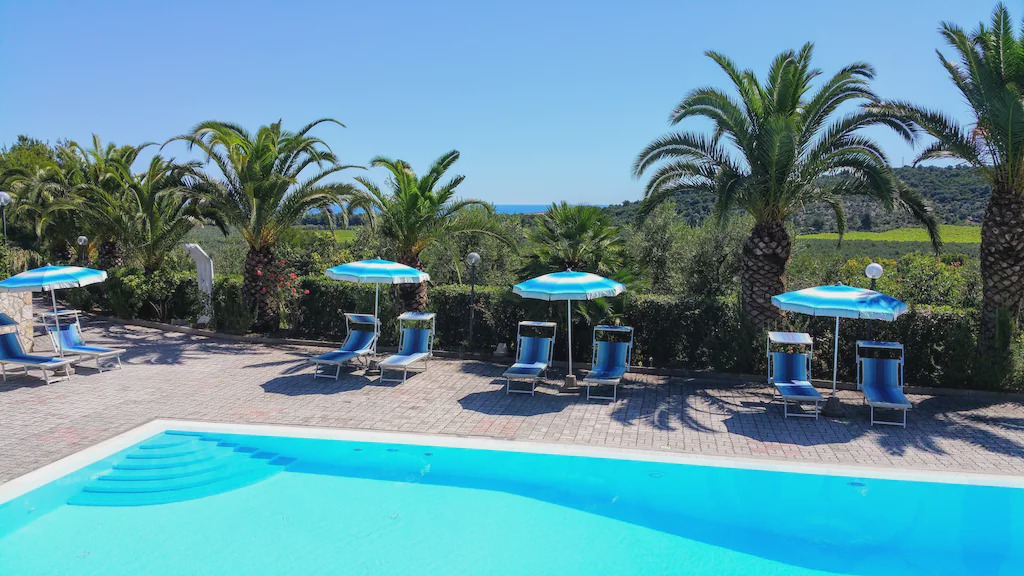 Montincello Apartment | Appartamento con piscina vicino al mare