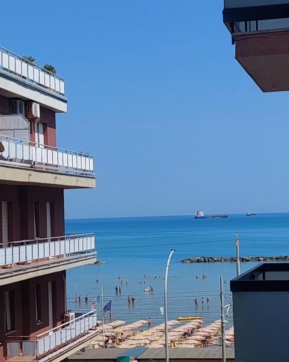 Palombina Nuova Apartment | appartamento fronte mare