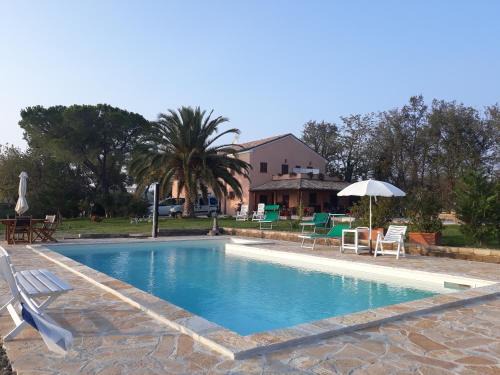 Montemarciano Apartment | Appartamento fronte piscina