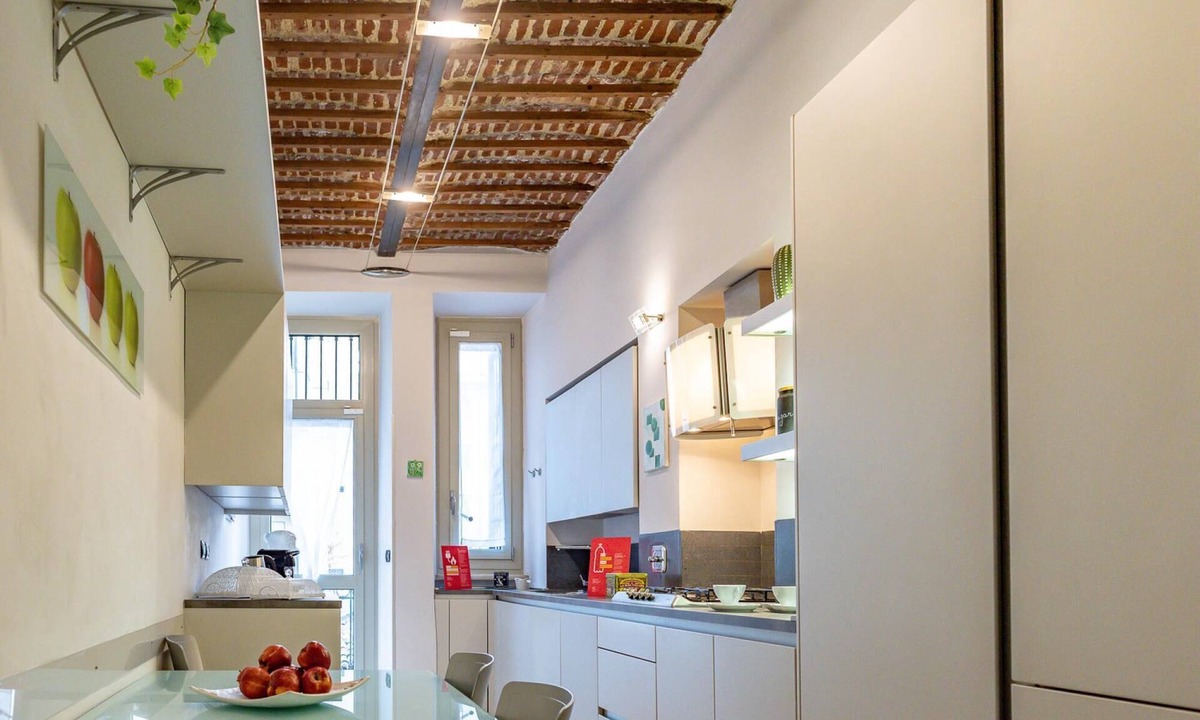 Roman Quarter Apartment | Apple House al Duomo by Wonderful Italy