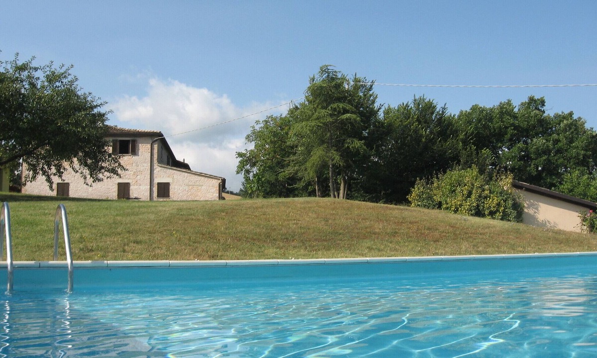 Acqualagna House | AQUALAGNA TARTUFI ROOMS POOL LOCANDA