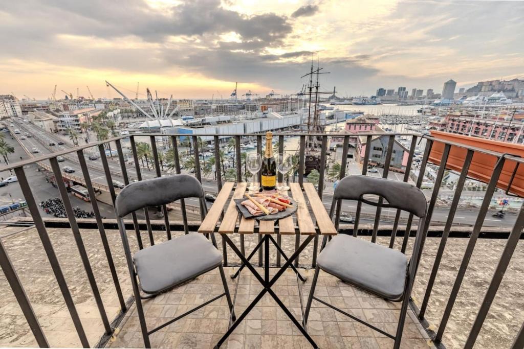 Genoa Historical Centre Apartment | Aquarium Luxury Loft 1 - Exclusive Waterfront View