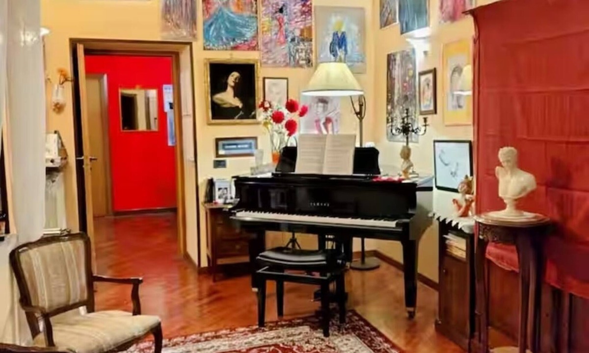 Historical Center Apartment | Artist's house