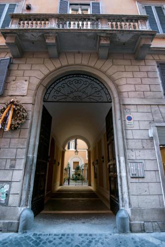 Rione VIII Sant'Eustachio House | Assunta Domus