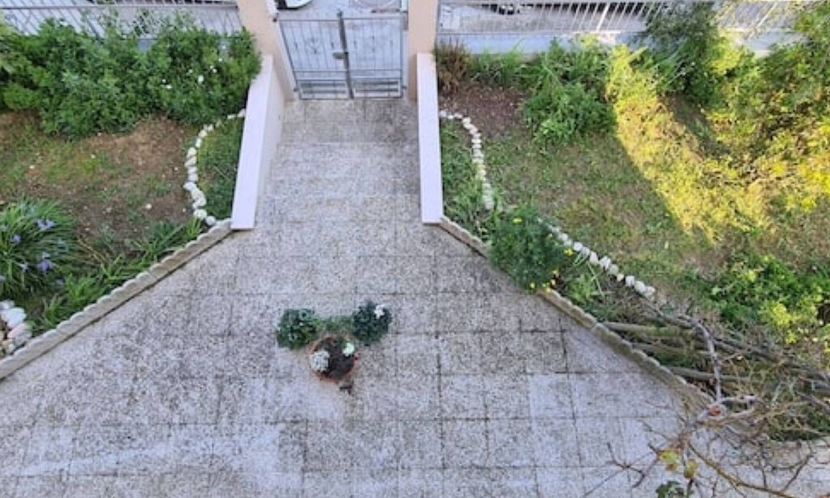 Ponte Rio Apartment | At Casa della Tina apartment 5 minutes from the sea