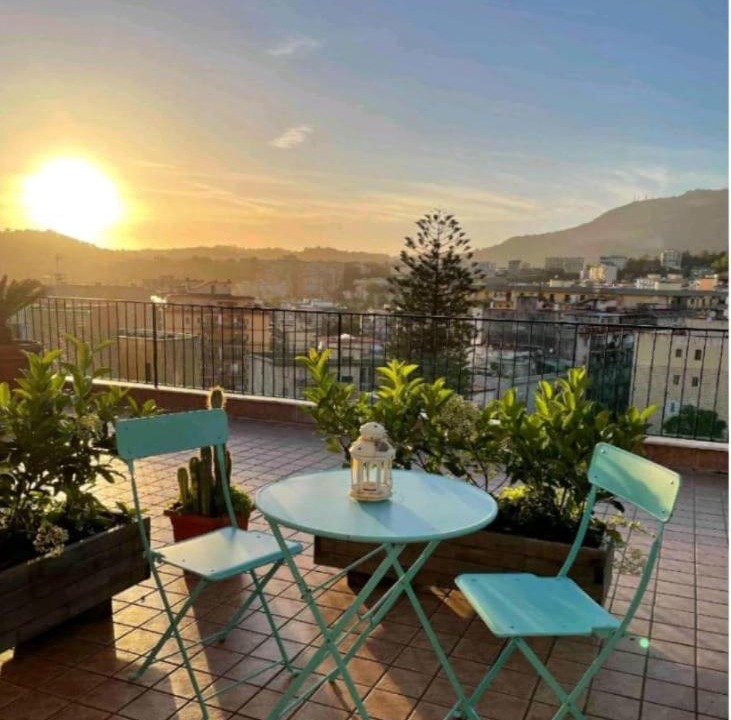 Fuorigrotta Bed & Breakfast | Attico Oltremare B&B