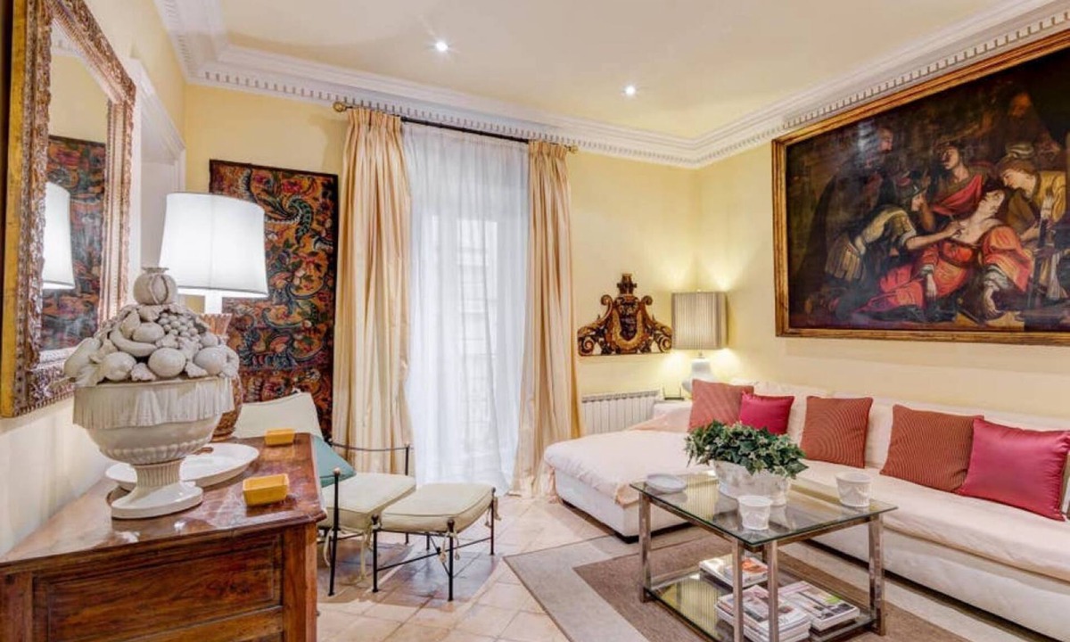 Rione IV Campo Marzio House | Augustus Luxury Apartment