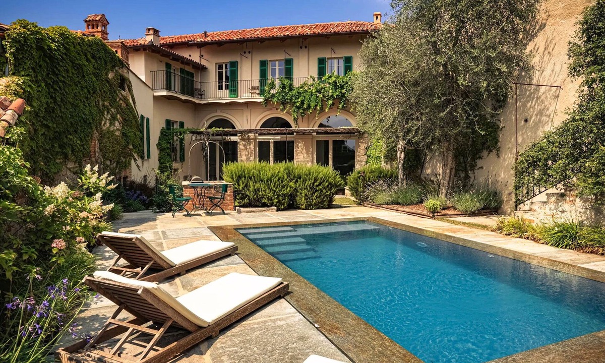 Monforte d'Alba Villa | Authentic luxury home with pool on the hilltop of the village! - Villa Rossana