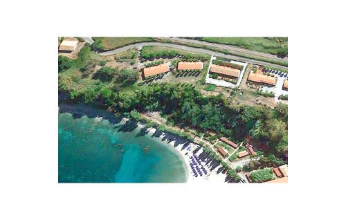 Briatico Apartment | Awesome Apartment In Briatico With House Sea View