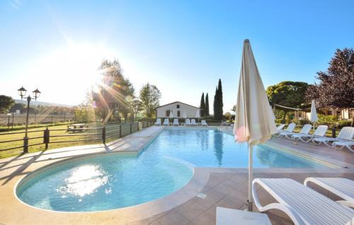 Cannara Apartment | Awesome Apartment In Cannara With Swimming Pool