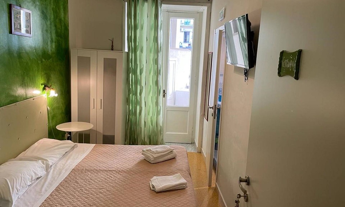 Salerno Bed & Breakfast | B&B Antichi Riverberi in Station