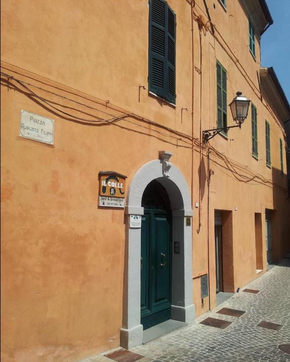 Serra San Quirico Bed & Breakfast | B&B Il Colle