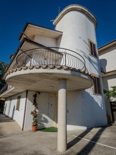Vasto House | B&B "LE LUCI" SUPER CAMERA IN ATTICO interno 3 rose rosse