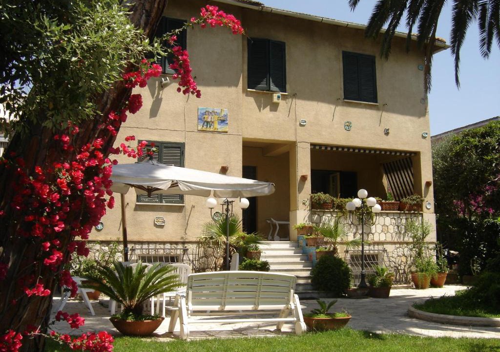 Gaeta Bed & Breakfast | B&B Villa Fantasia