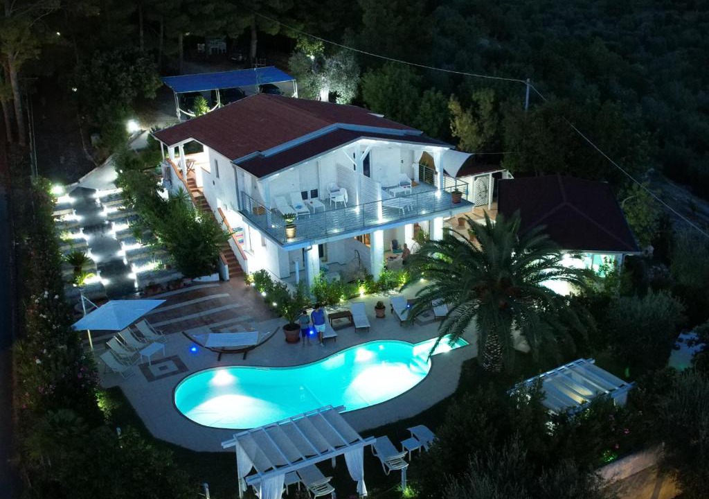 Peschici Bed & Breakfast | B&B White House Relais