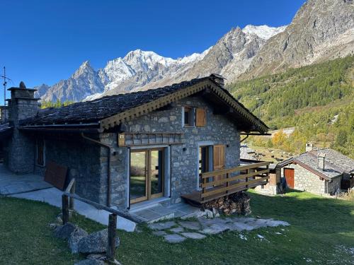 Courmayeur Ski Chalet | Baita Val Ferret CIR 0246