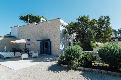 Bisceglie Villa | Banfi's villa on the sea