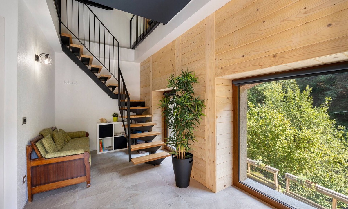 Bernezzo Apartment | 'Barabicchou' Apartment with Mountain View, Wi-Fi and Air Conditioning