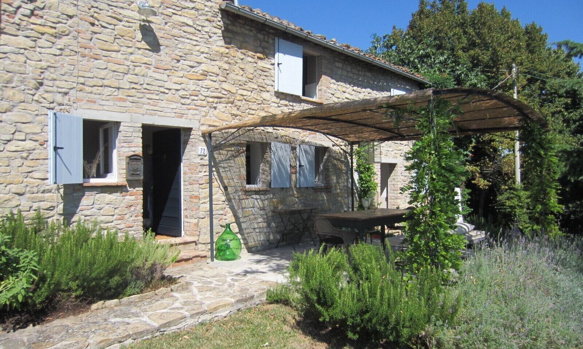 Montefalcone Appennino House | Beautifully Styled Farmhouse Cottage With Stunning Panoramic Views