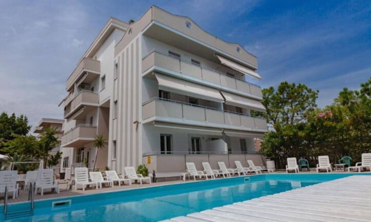 Alba Adriatica Apartment | Beautiful apartment for 6 guests with pool, A/C, WIFI, TV, balcony and pets allowed