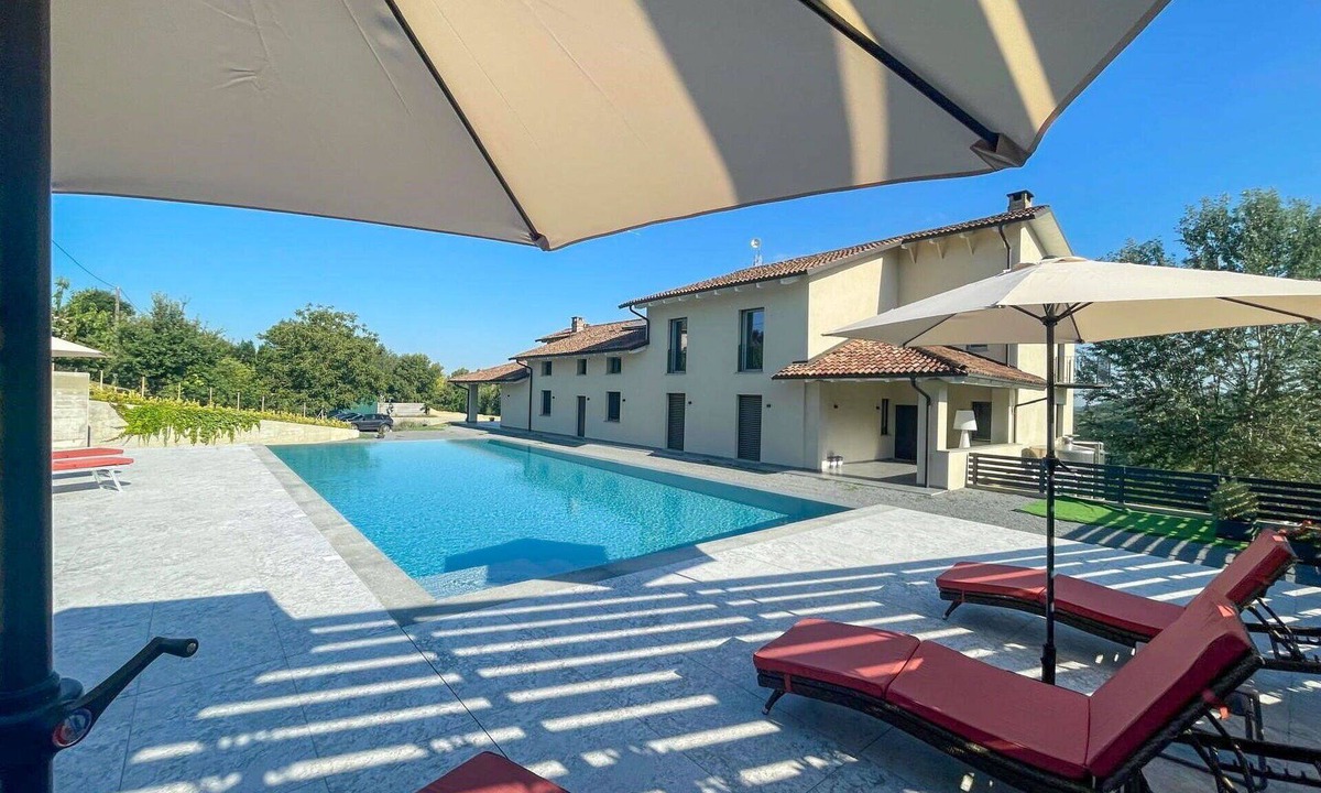 Vinchio Apartment | Beautiful apartment for 8 people with private pool, A/C, WIFI, balcony and panoramic view