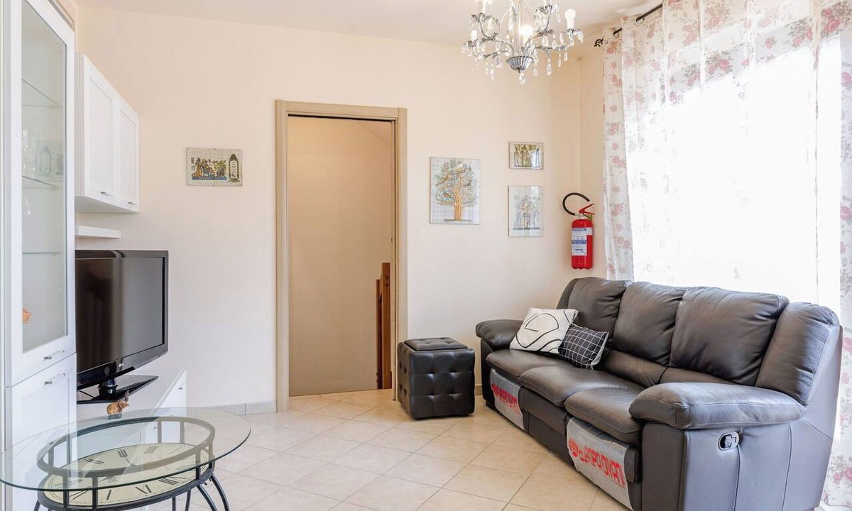 Villa Musone Apartment | Beautiful apartment for 6 people with WIFI, terrace and panoramic view, close to Porto Recanati