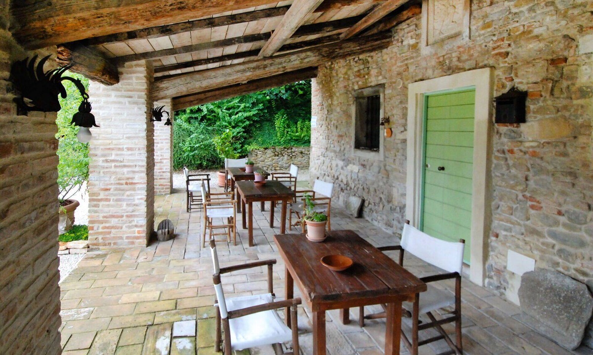 Granarola Apartment | Beautiful apartment for 2 guests with WIFI, A/C, pool, TV, patio and pets allowed