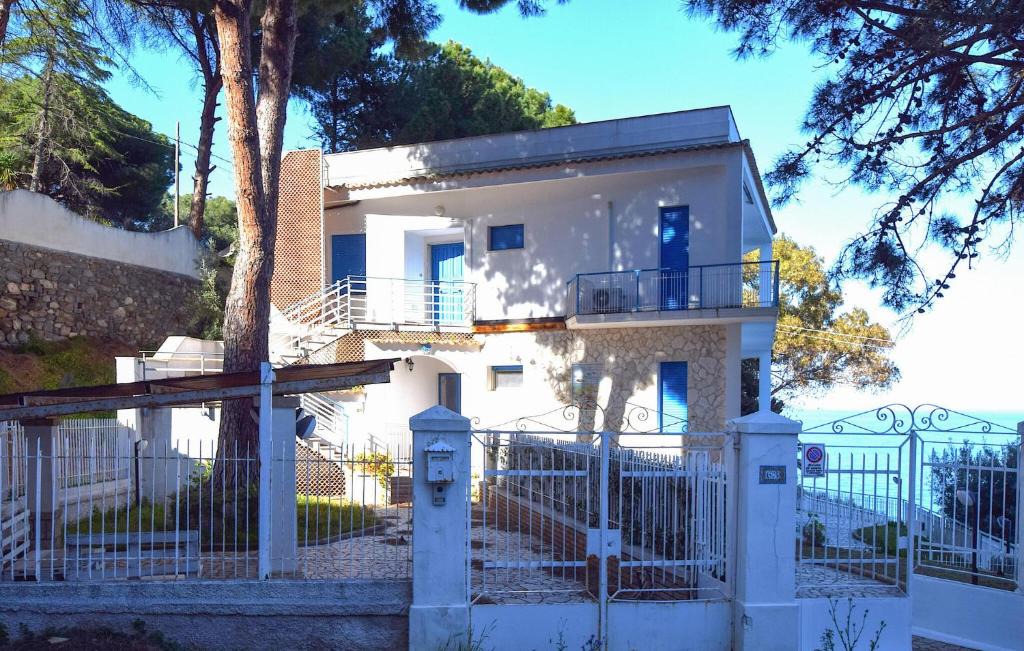 Copanello House | Beautiful Apartment In Staletti With Wifi