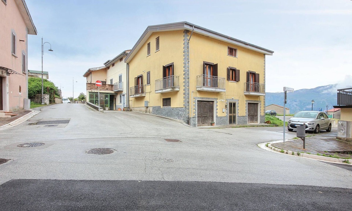 Senerchia House | Beautiful home in Senerchia with WiFi