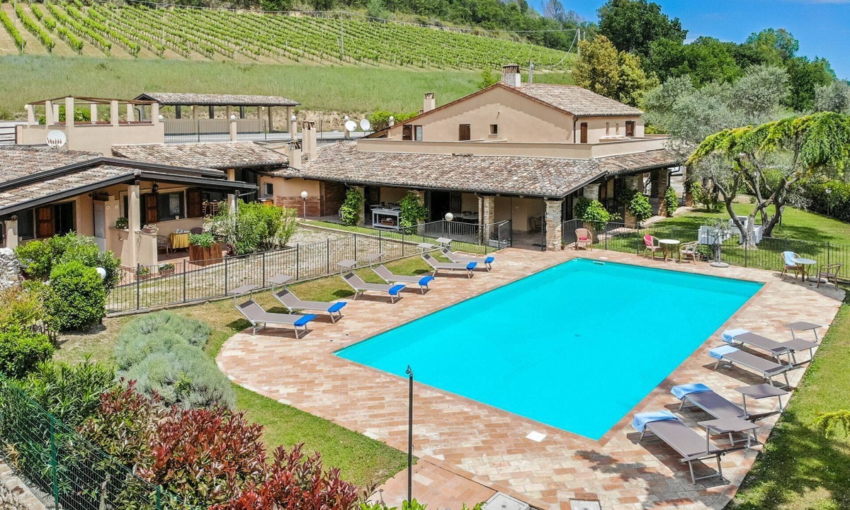 Montefiore dell'Aso Villa | Beautiful and spacious villa with private pool and large garden, located in Montefiore dell'Aso, jus