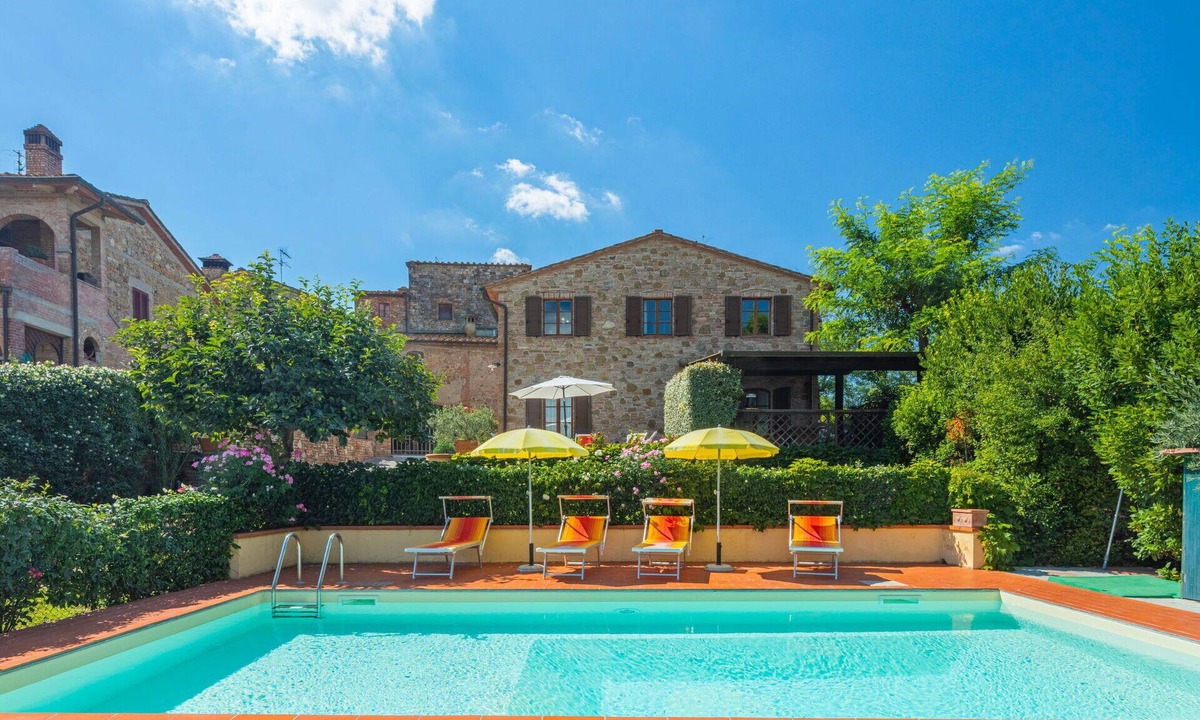Gambassi Terme House | Beautiful private villa for 10 people with WIFI, private pool, TV and terrace