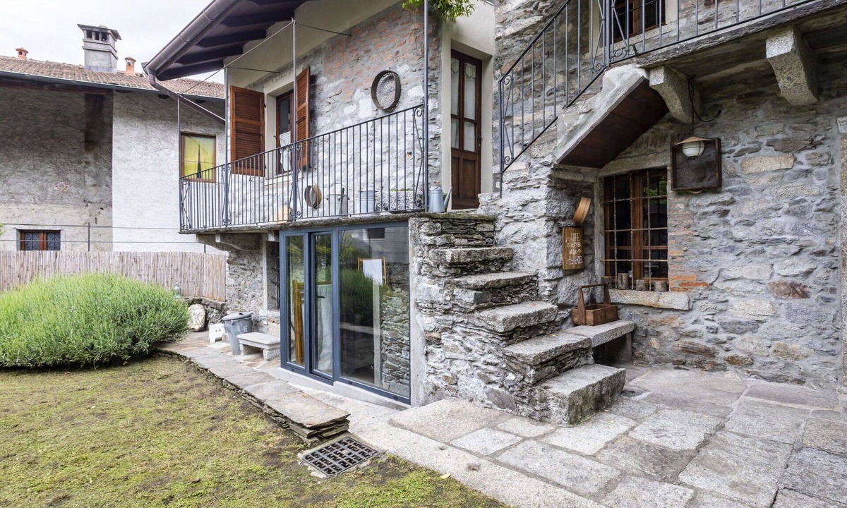 Mergozzo House | Beautiful private villa for 6 people with WIFI, TV and balcony