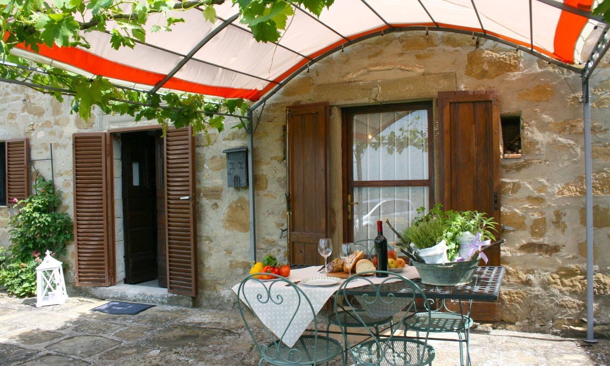 San Pietro a Cegliolo Villa | Beautiful private villa for 5 guests with A/C, private pool, WIFI and pets allowed
