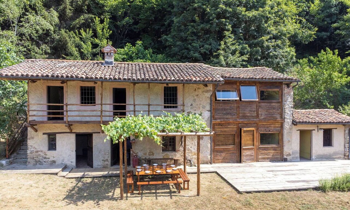 Priero Villa | Beautiful private villa for 10 guests with patio, pets allowed and panoramic view