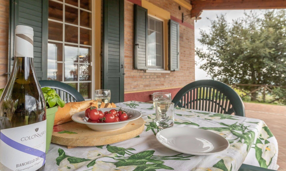 Mombaroccio House | Beautiful villa for 6 people with WIFI, TV, patio, panoramic view and parking