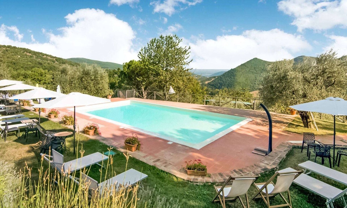 Monte Santa Maria Tiberina Other | Belvilla by OYO Farmhouse with garden